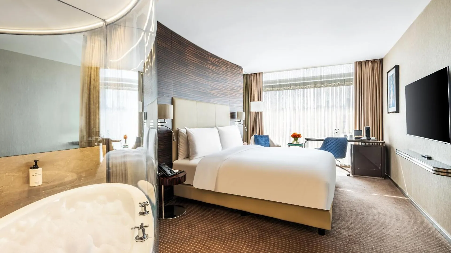 Grand Ankara Hotel Convention Center 5*,