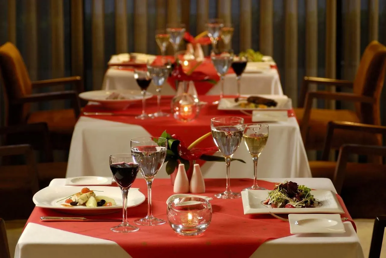 Grand Ankara Hotel Convention Center 5*,